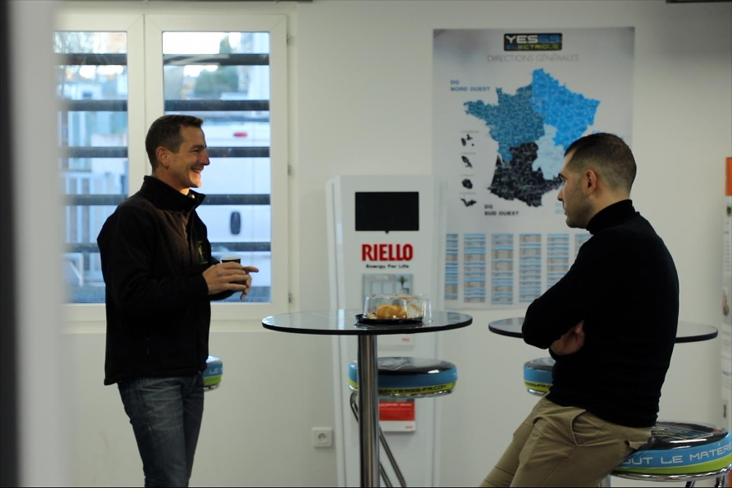 Yesss Electrique emploi