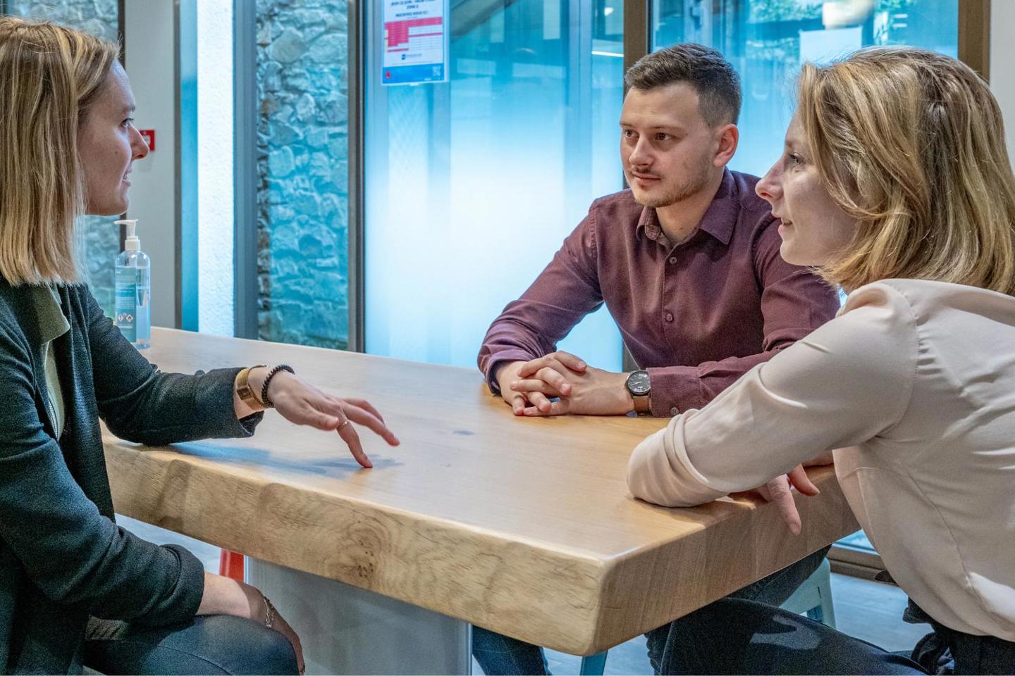 Banque Populaire Auvergne Rhône Alpes emploi