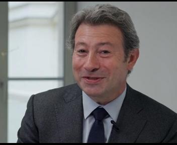 Pitch me Crystal, Jean-Maximilien, Président