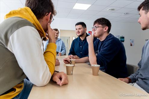 ESTI : Ecole Supérieure des Technologies Industrielles carrière