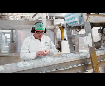 Christophe Conducteur de machine à conditionner - Les Maîtres Laitiers du Cotentin
