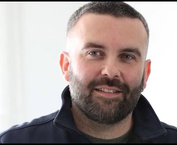 Bryan, Conseiller client après-vente chez Groupe Legrand