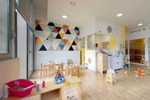 People and baby recrutement