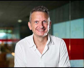 Damien, Architecte Président