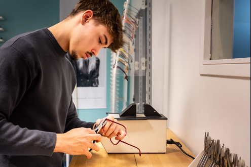 INSTITUT SUPERIEUR D'OPTIQUE emploi