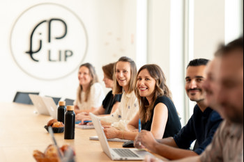 LIP recrute pour LIP recrutement