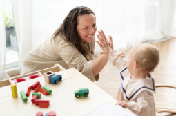 Vous souhaitez travailler auprès des enfants ?