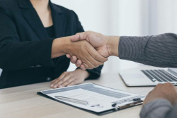 Trouver un stage : les clés pour décrocher un entretien en entreprise